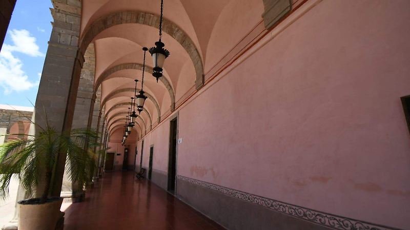 Primeras etapas de la remodelación de la Presidencia Municipal